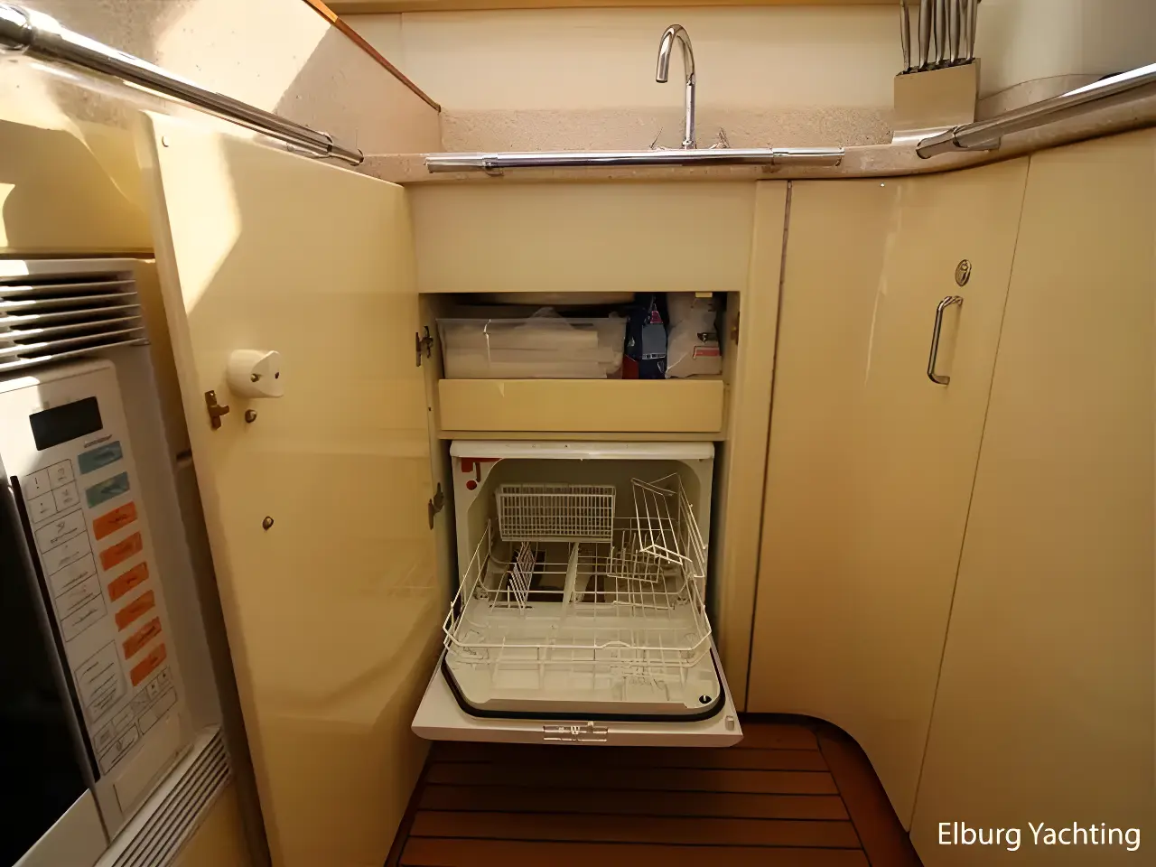 Thumbnail von Fairline Squadron 59