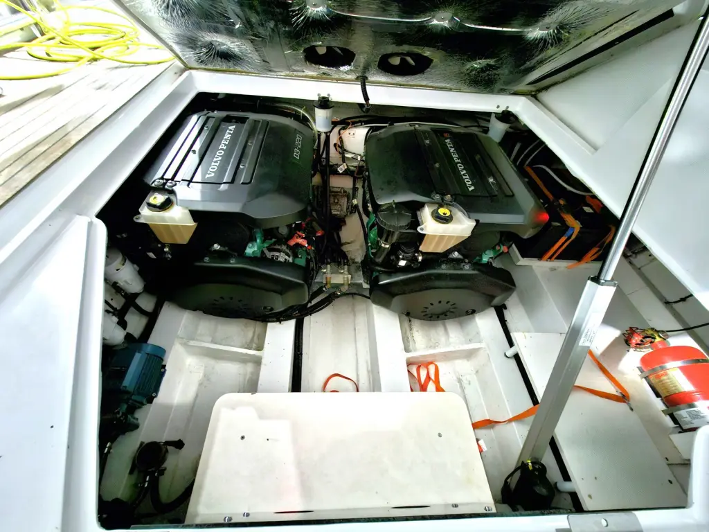 Thumbnail von Sealine S330