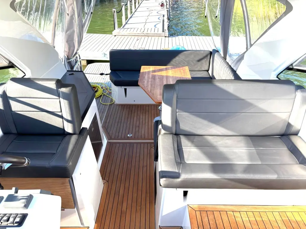 Thumbnail von Sealine S330