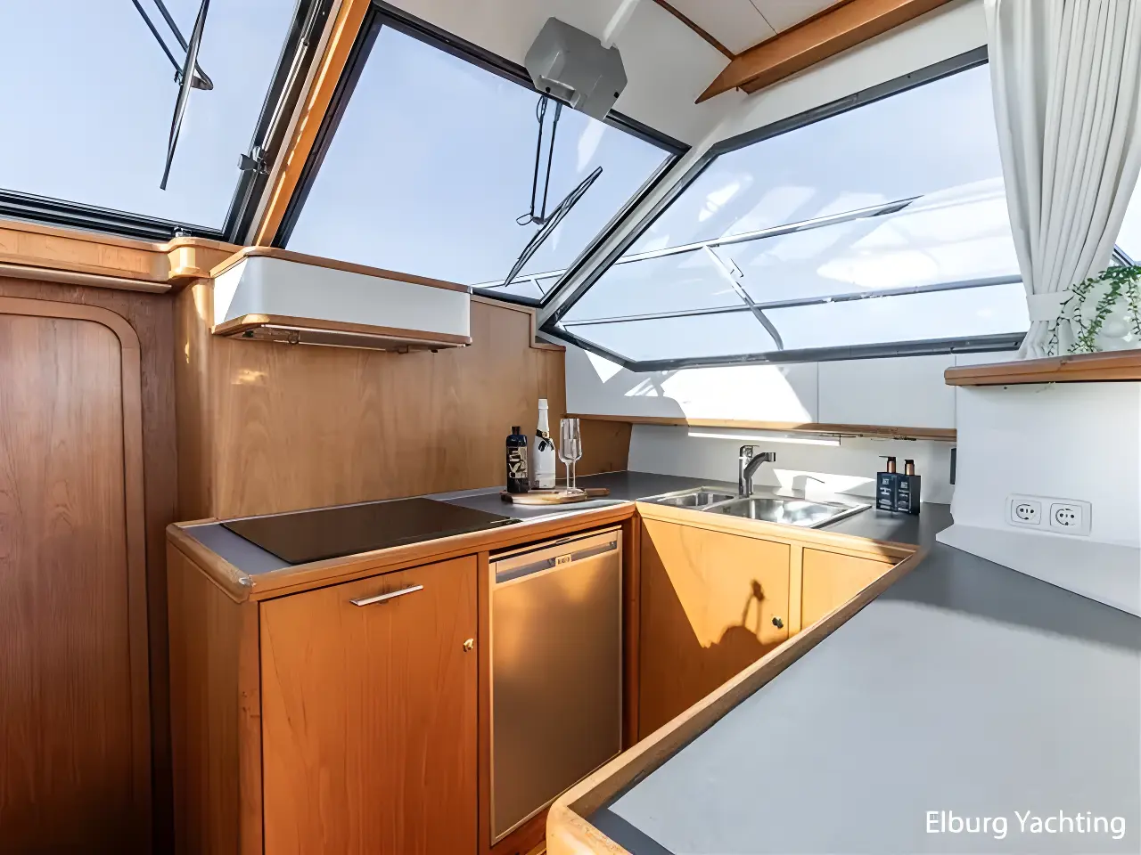 Thumbnail von Valk Continental 1600 Açık Güverte