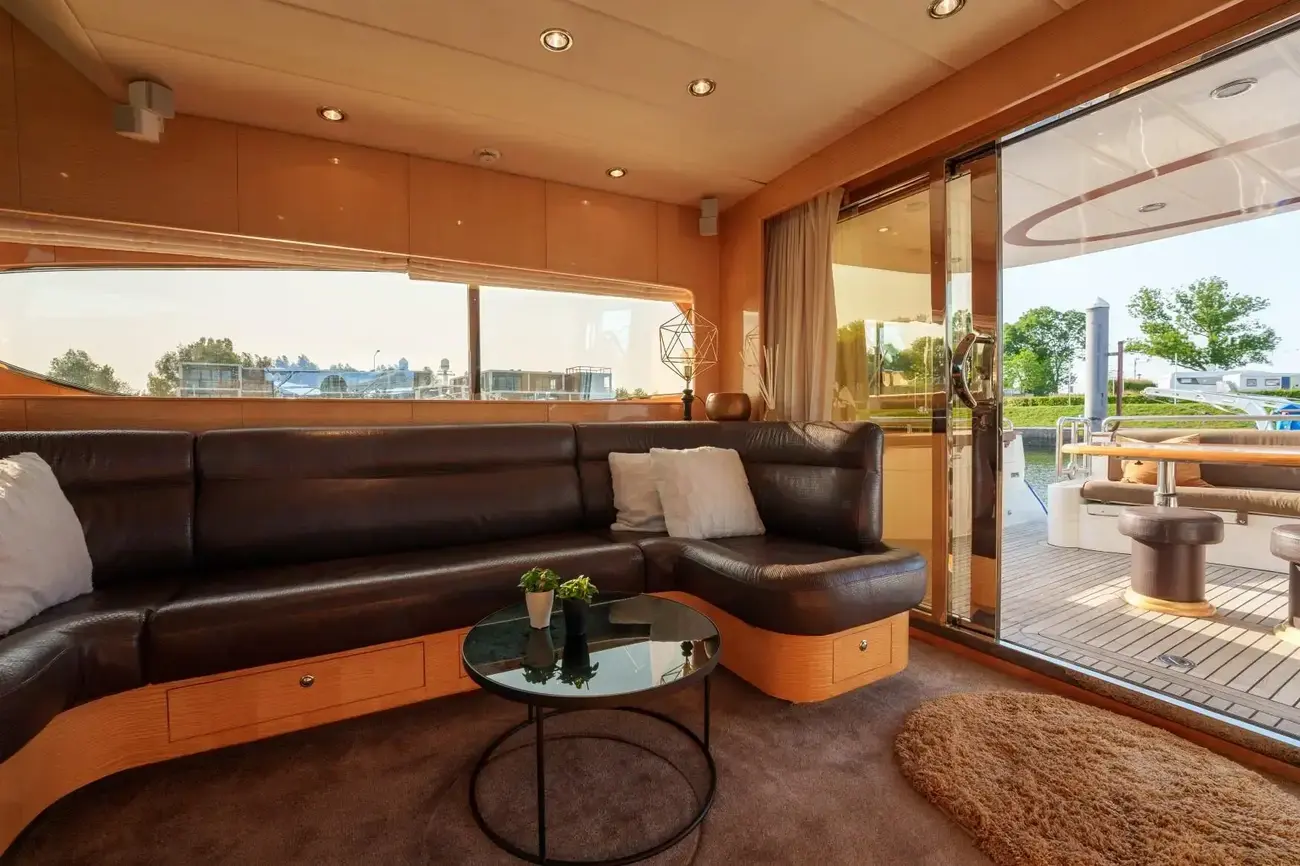 Thumbnail von Elegance 54