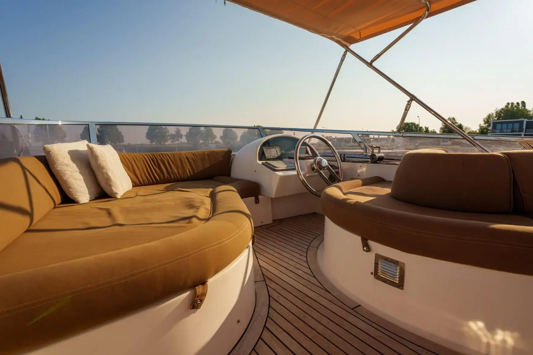 Thumbnail von Elegance 54