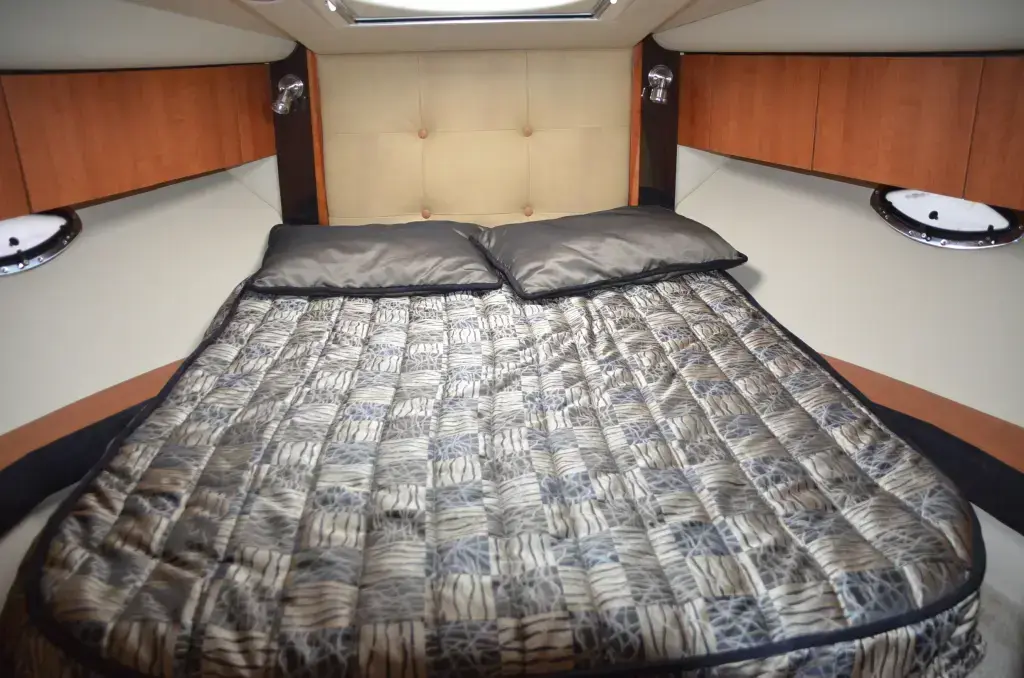 Thumbnail von Cruisers Yachts 330 Express