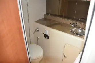 Thumbnail von Cruisers Yachts 330 Express