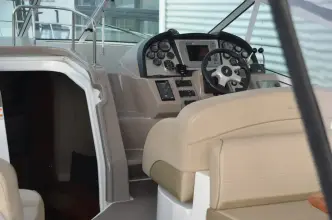 Thumbnail von Cruisers Yachts 330 Express