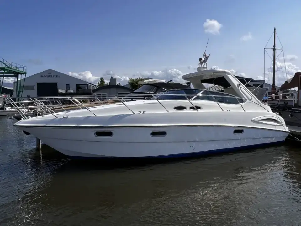 Sealine S38