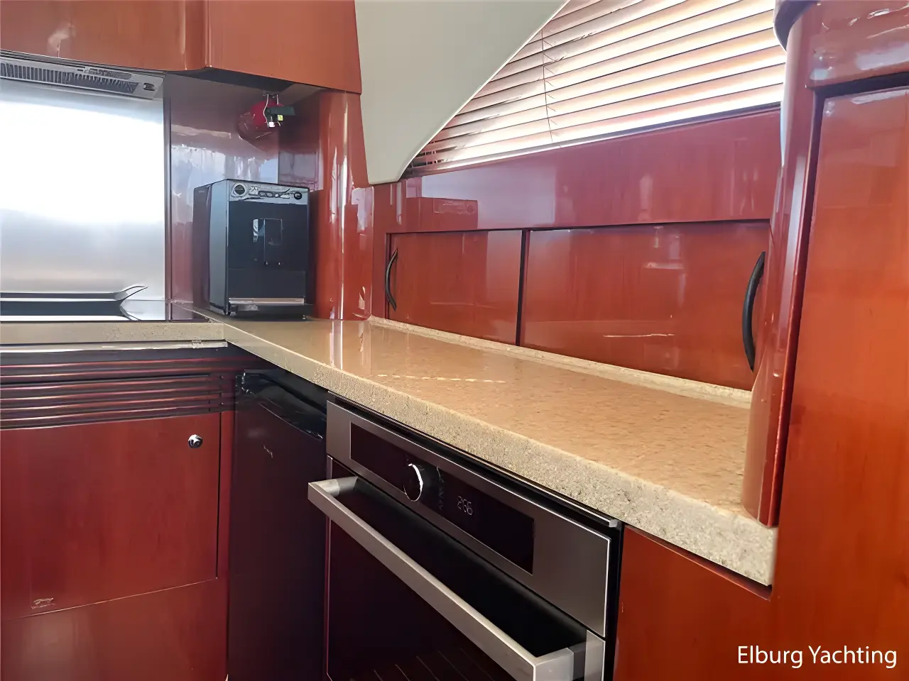 Thumbnail von Fairline Squadron 58