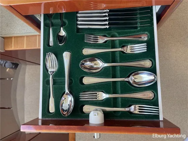 Thumbnail von Fairline Squadron 58