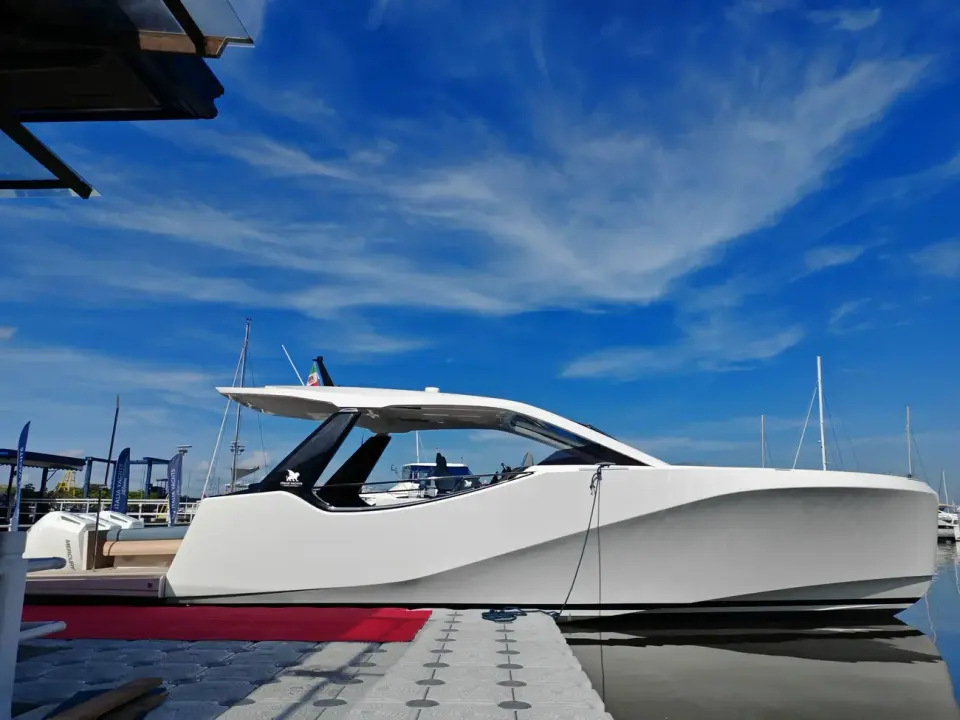 İtalya Yachts IY 43 hızlı