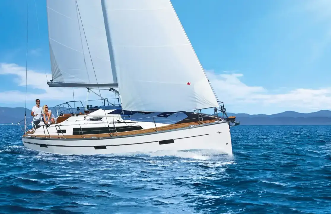 Bavaria Cruiser 34 SIX LINE