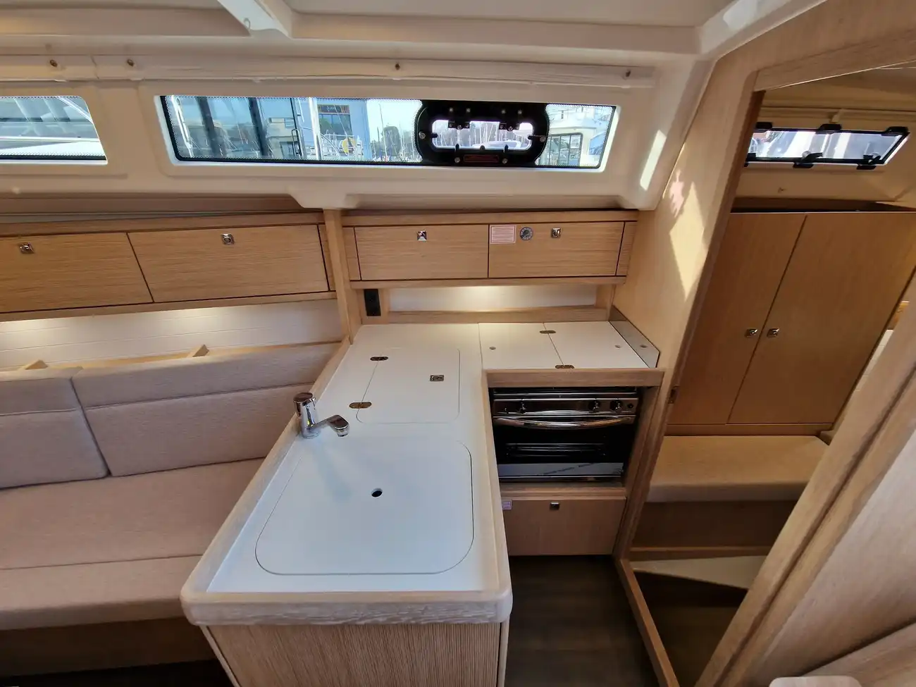 Thumbnail von Bavaria Cruiser 34 SIX LINE