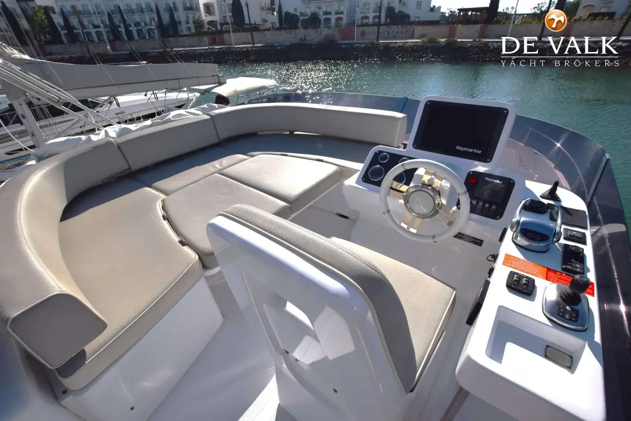 Thumbnail von Azimut 43