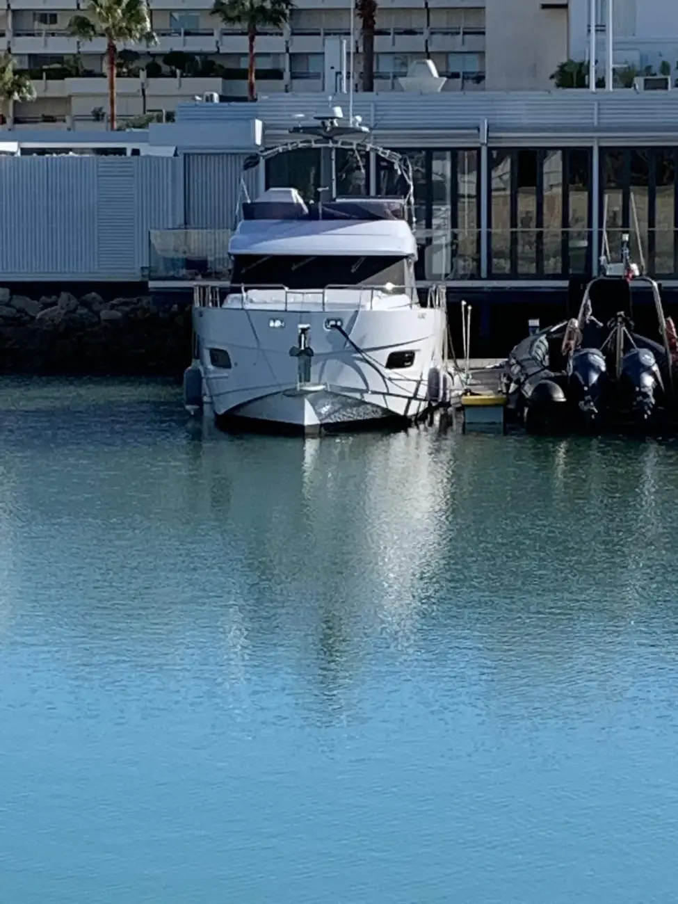 Thumbnail von Azimut Magellano 43