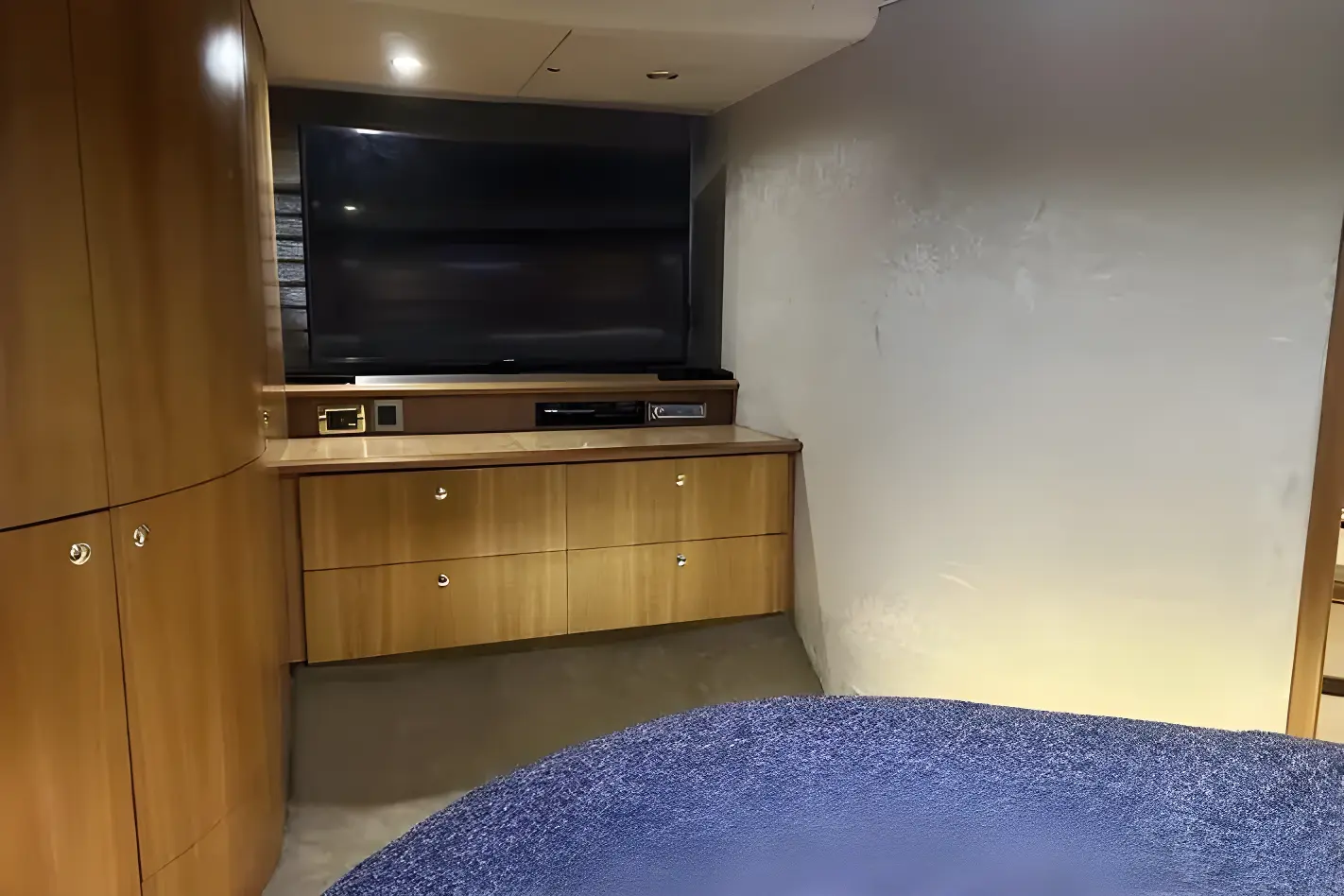 Thumbnail von Azimut 55