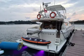 Thumbnail von Ferretti Yachts 60