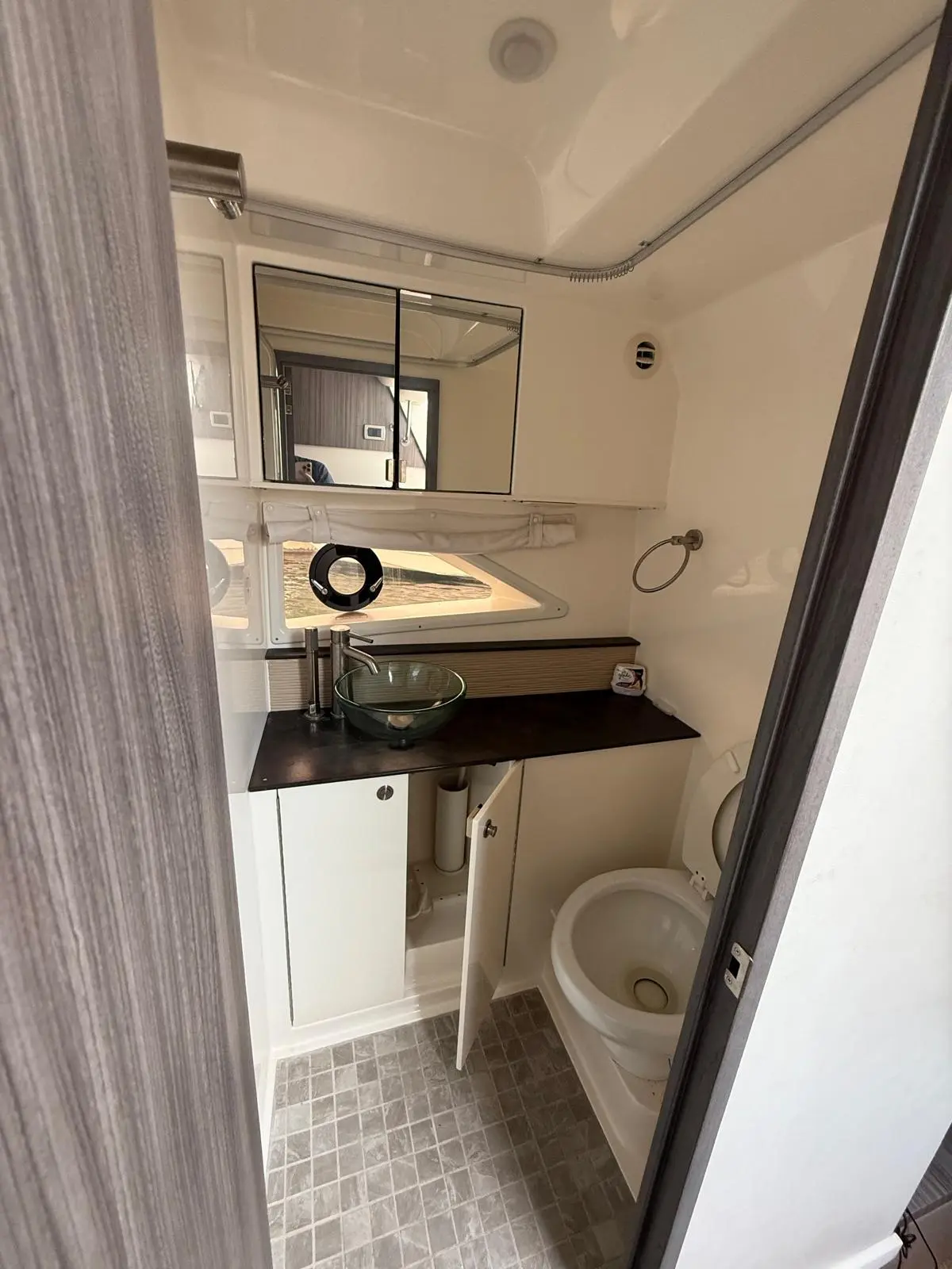 Thumbnail von Sea Ray Sundancer 320