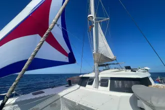 Thumbnail von Fountaine Pajot Helia 44 Miles Away