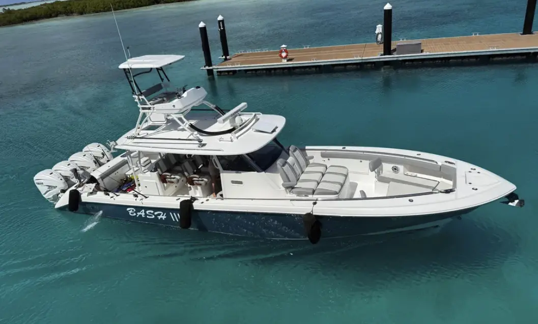 Everglades 435 CC Bash Tender