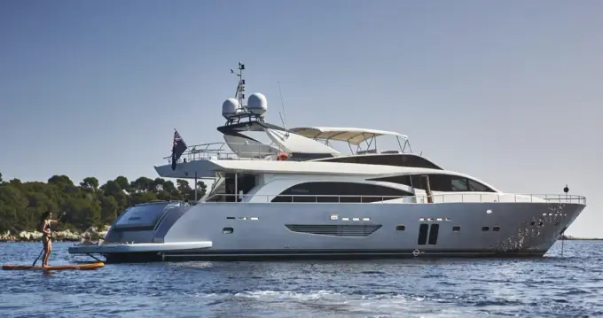 Guy Couach 3000 Hummingbird