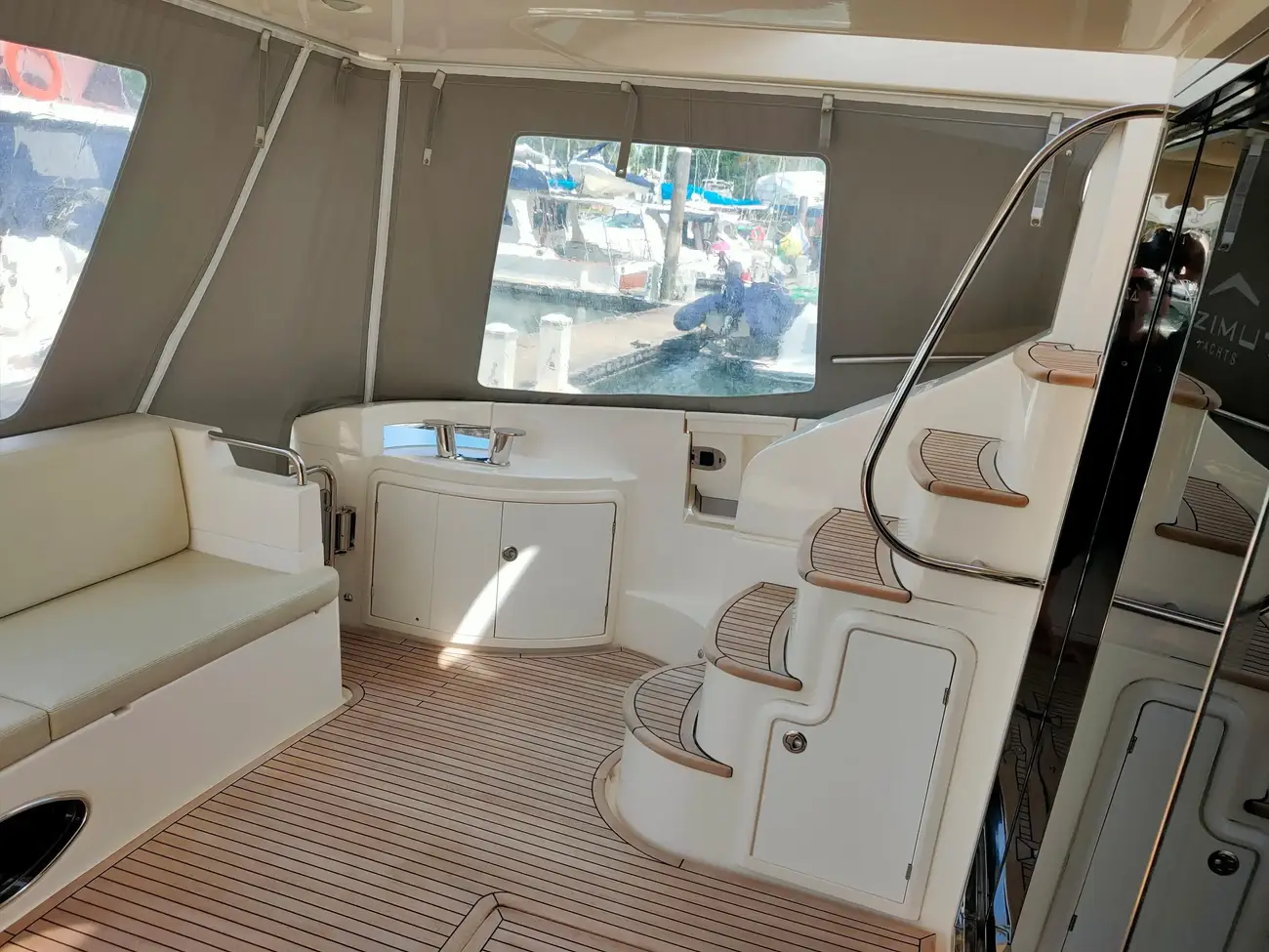 Thumbnail von Azimut 58