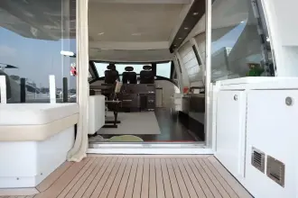 Thumbnail von Azimut 86s