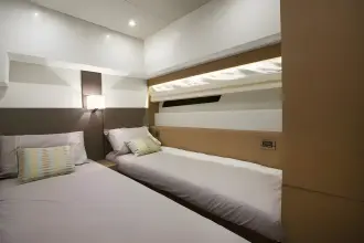 Thumbnail von Prestige 560