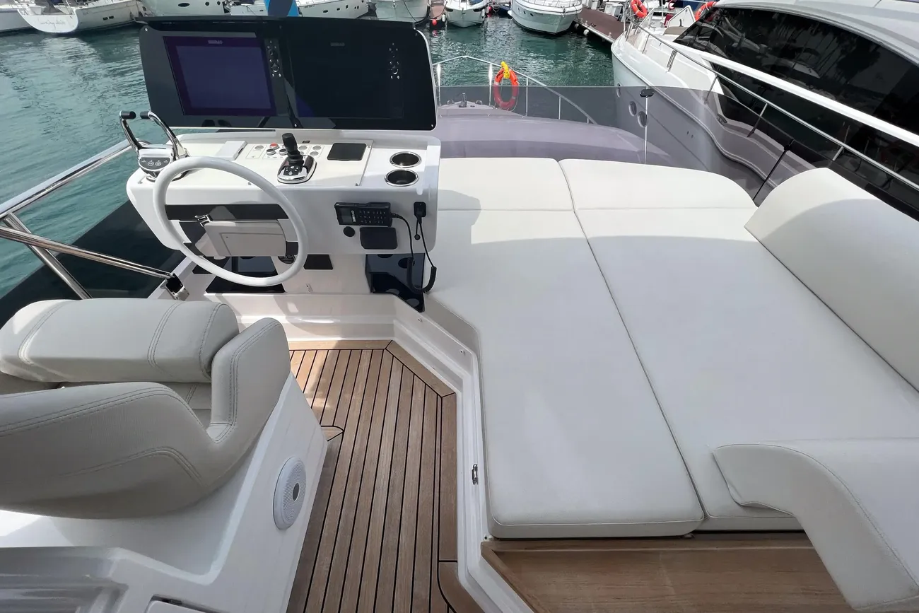 Thumbnail von Ferretti Yachts 500