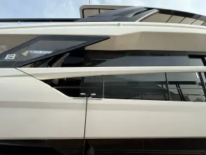 Thumbnail von Ferretti Yachts 860