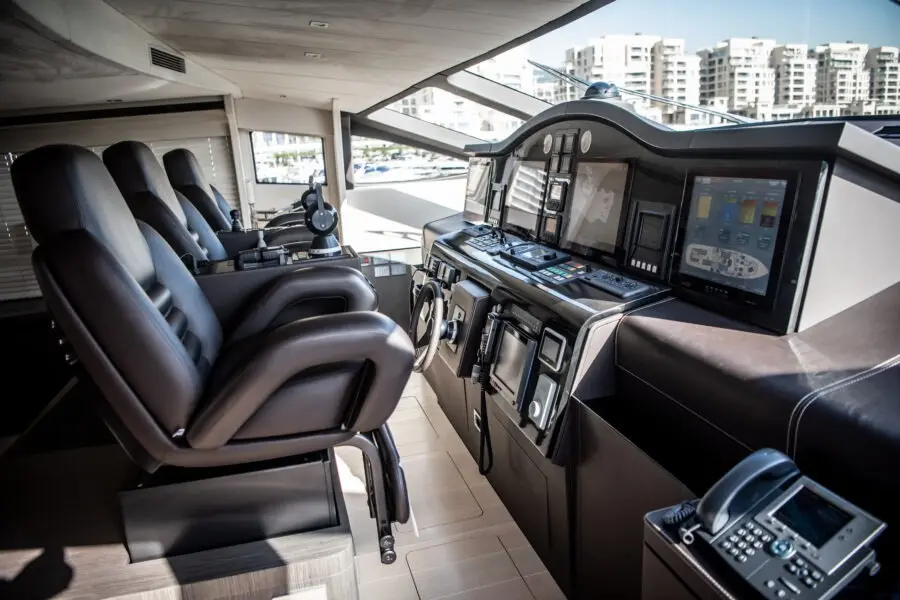 Thumbnail von Pershing 115 Kohala Two