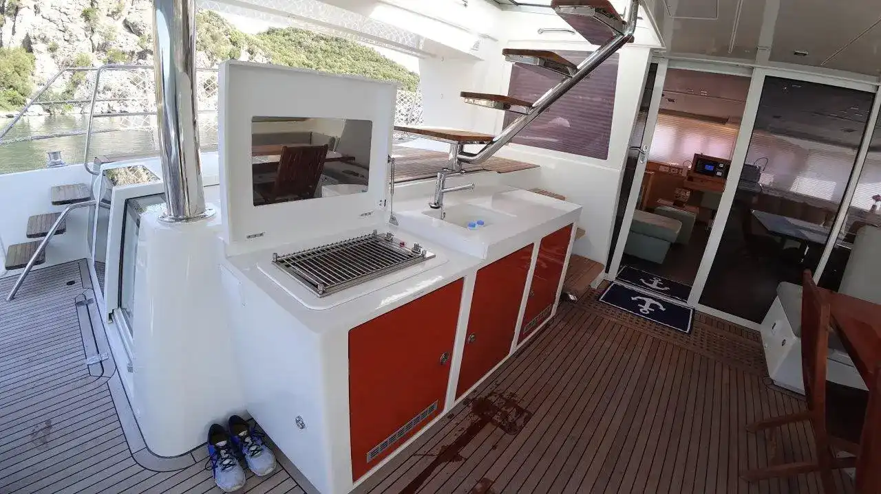 Thumbnail von Lagoon 620