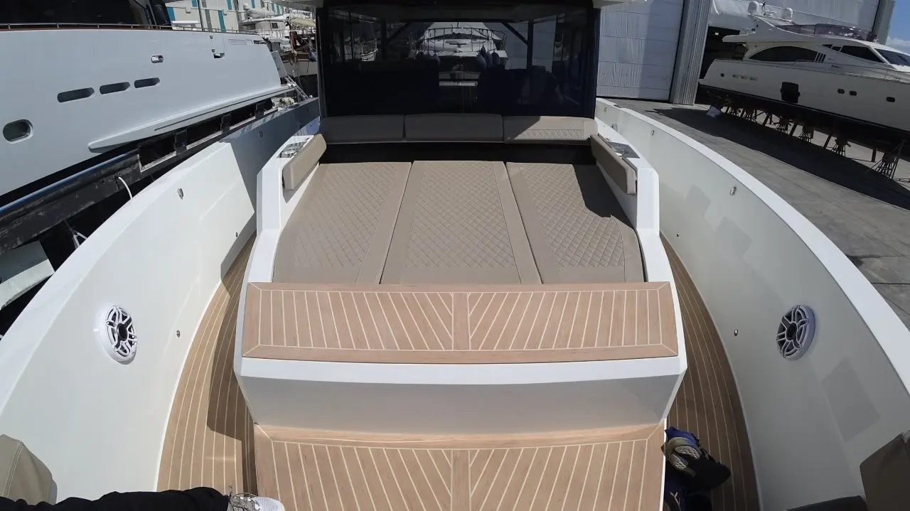 Thumbnail von De Antonio Yachts D50