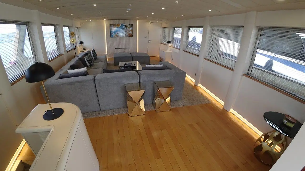 Thumbnail von Clelands 34m Classic Motor Yacht