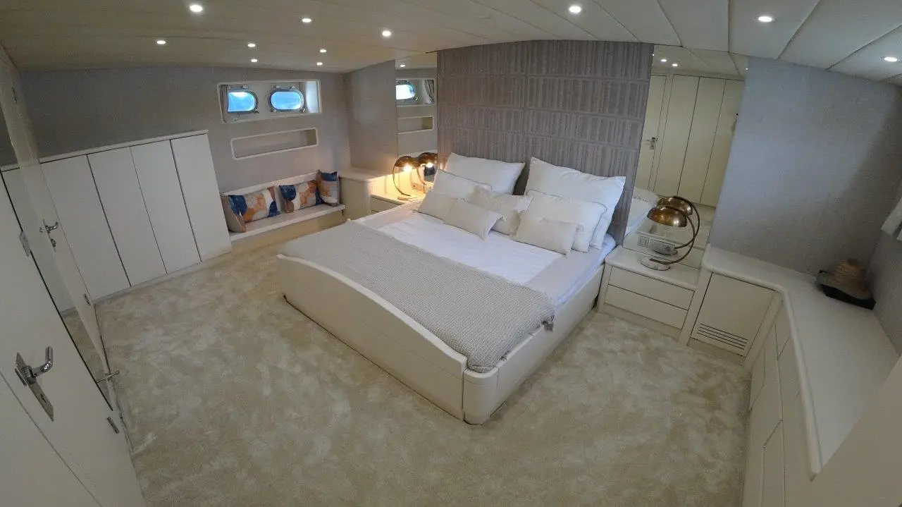 Thumbnail von Clelands 34m Classic Motor Yacht