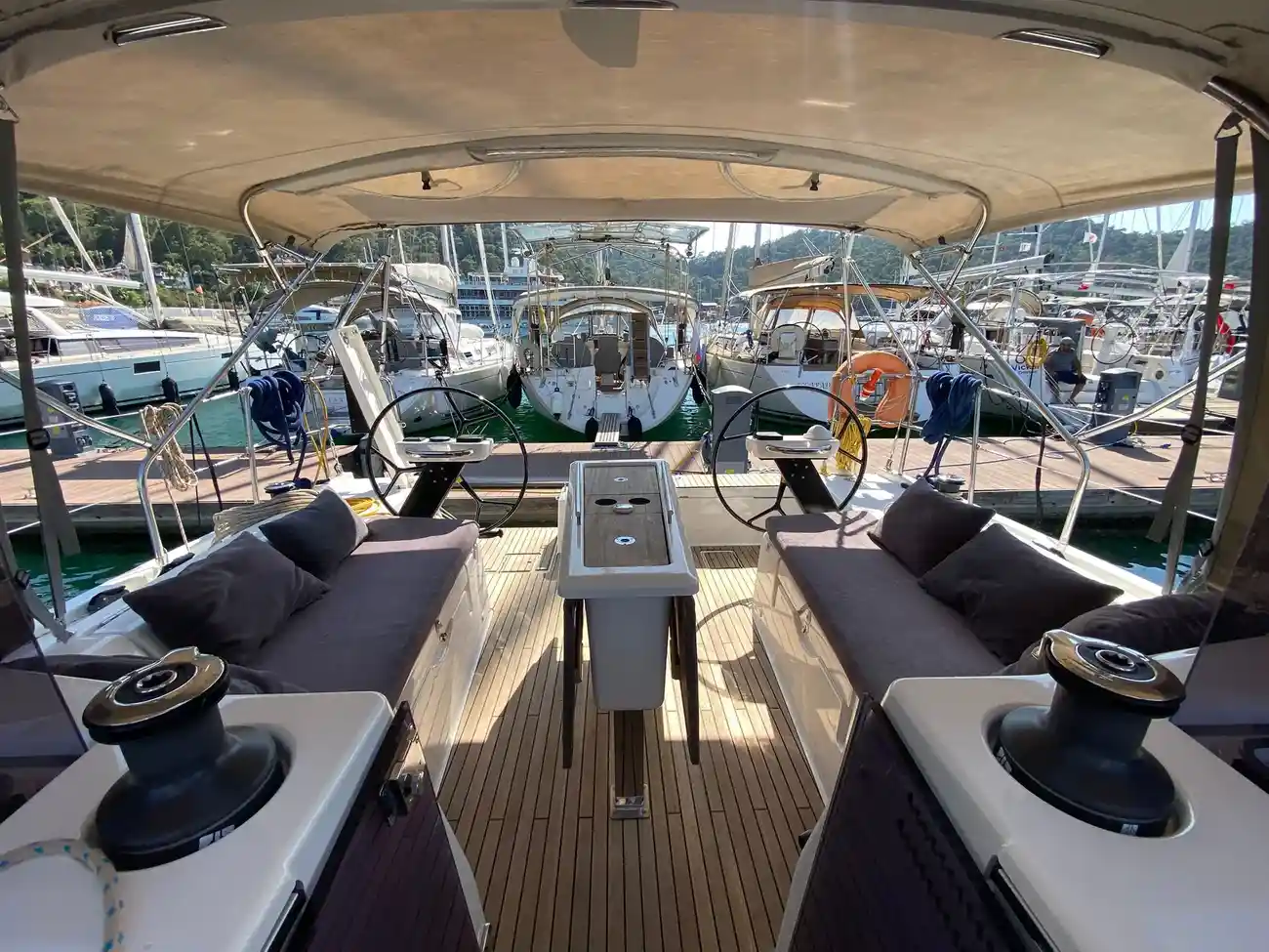 Thumbnail von Dufour 390 Paris