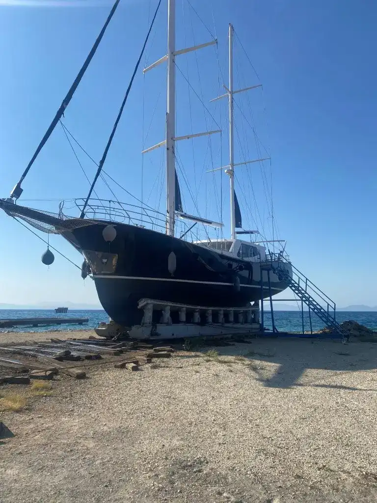 Ark Yachts Motorsailer