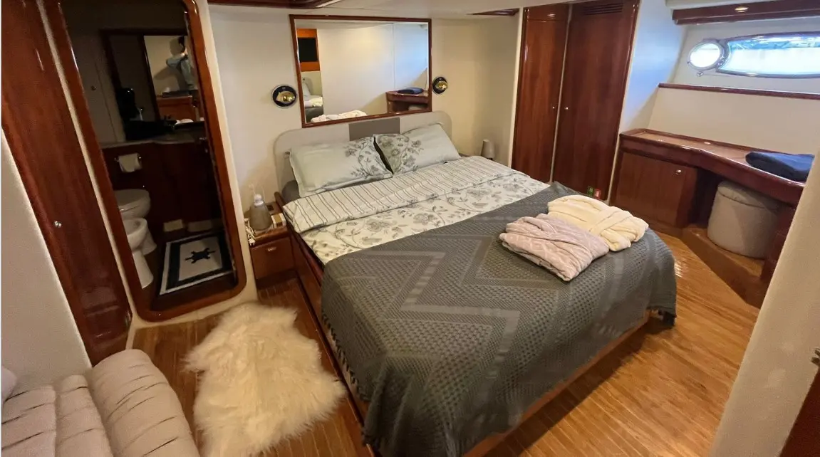 Thumbnail von Ferretti Yachts 680