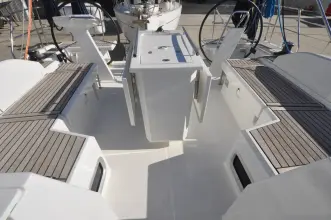 Thumbnail von Beneteau Oceanis 46.1
