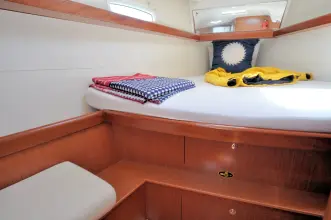 Thumbnail von Beneteau Oceanis 43