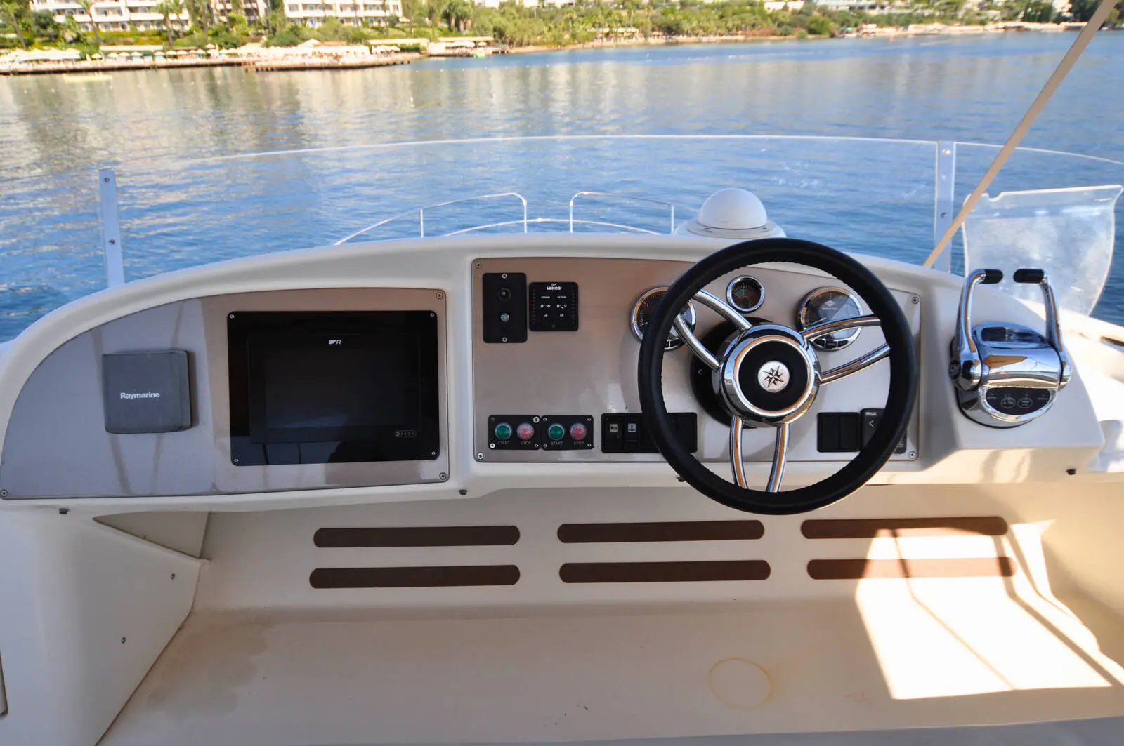 Thumbnail von Prestige 46