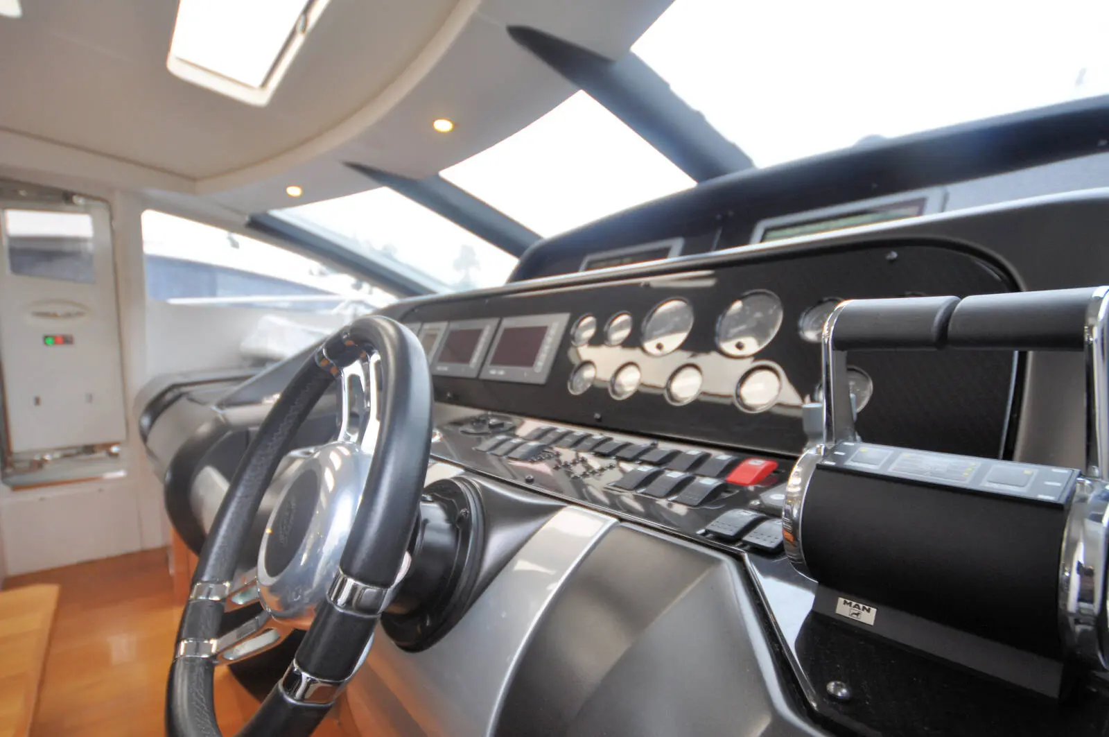 Thumbnail von Sunseeker Predator 74