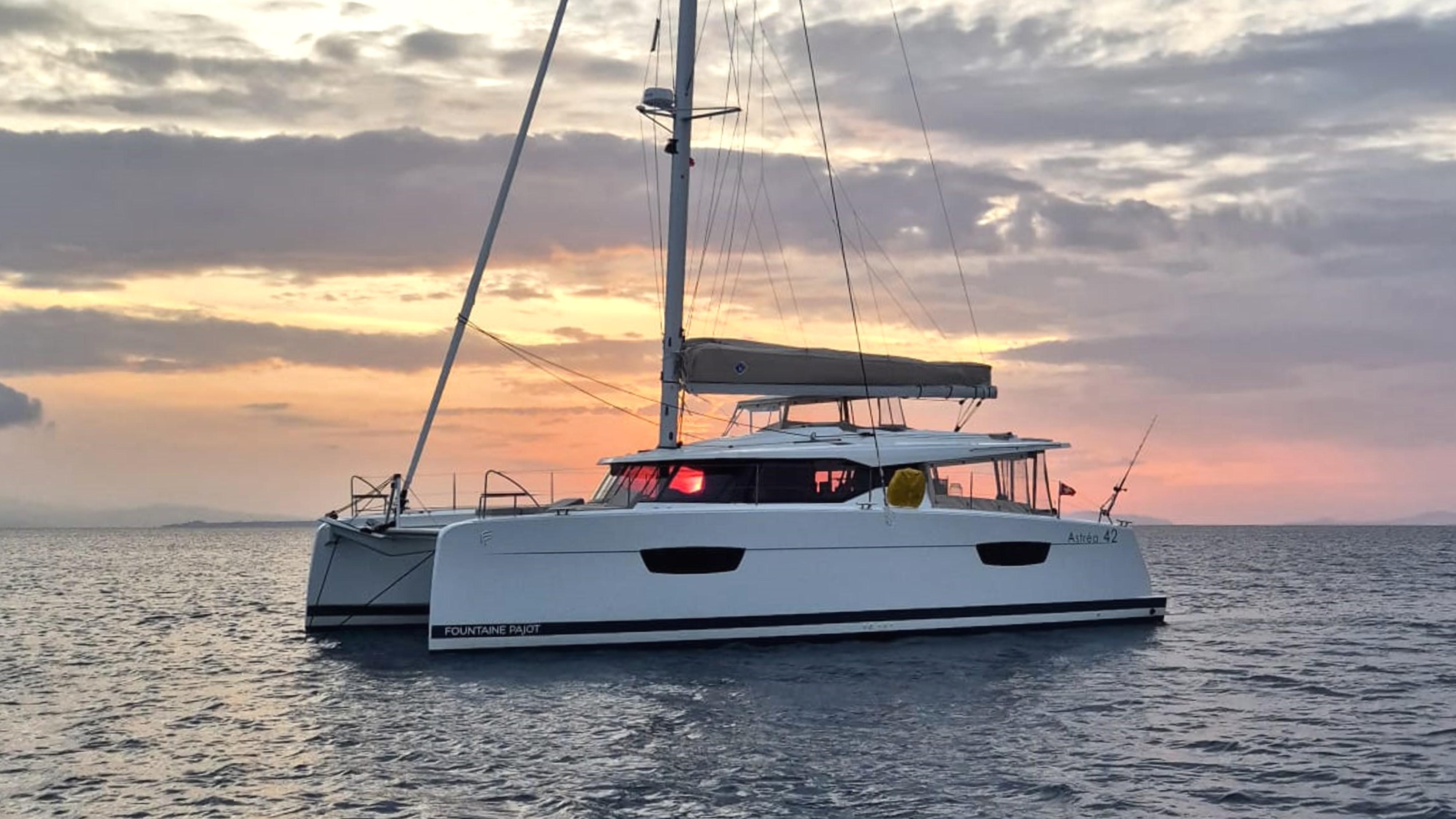 Fountaine Pajot Astrea 42