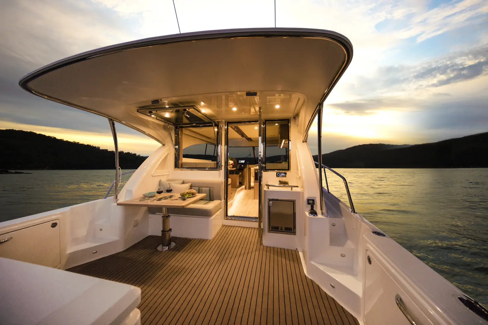 Thumbnail von Riviera 395 Suv