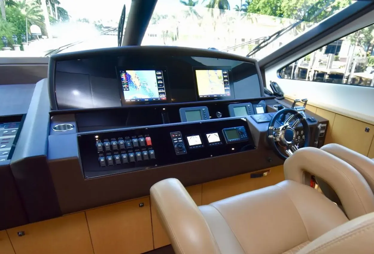 Thumbnail von Sunseeker 86 Yacht Full Circle