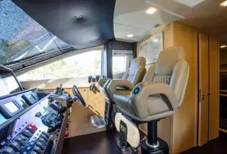 Thumbnail von Sunseeker 86 Yacht Full Circle