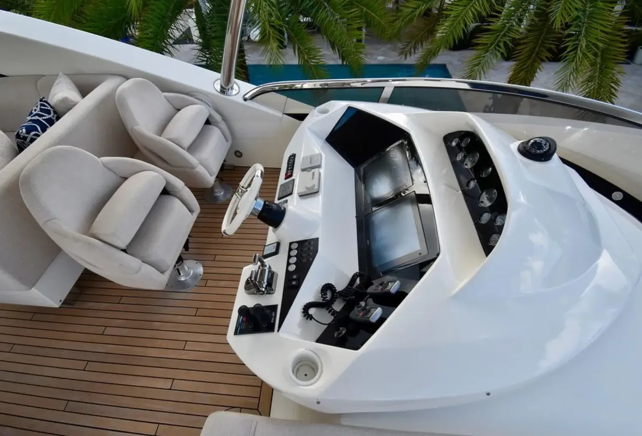 Thumbnail von Sunseeker 86 Yacht Full Circle