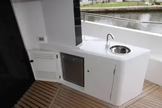 Thumbnail von Sunseeker 86 Yacht Dolce Vita