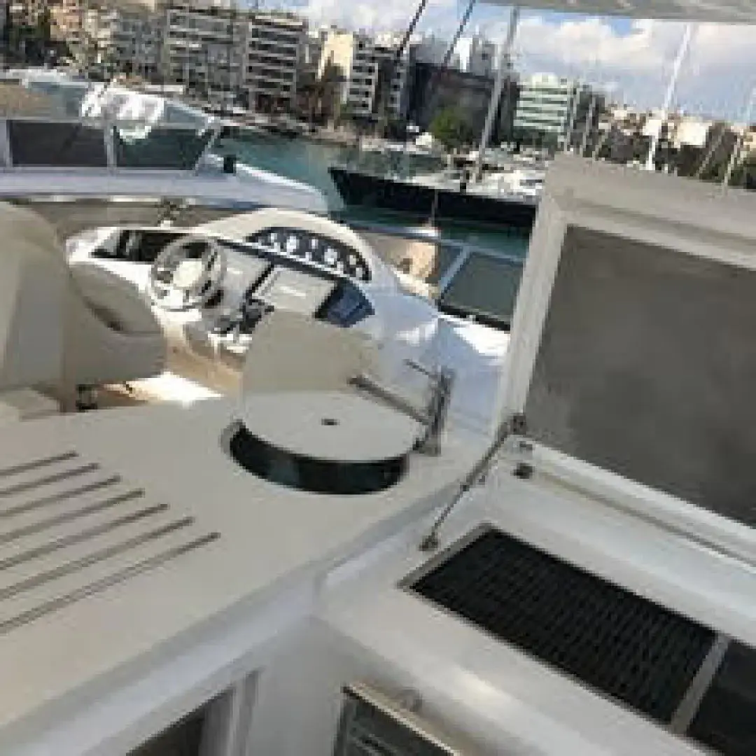 Thumbnail von Sunseeker 86 Yacht