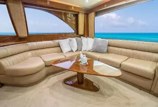 Thumbnail von Viking 74 Enclosed Bridge Knot Racing