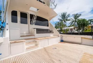 Thumbnail von Viking 74 Enclosed Bridge Knot Racing