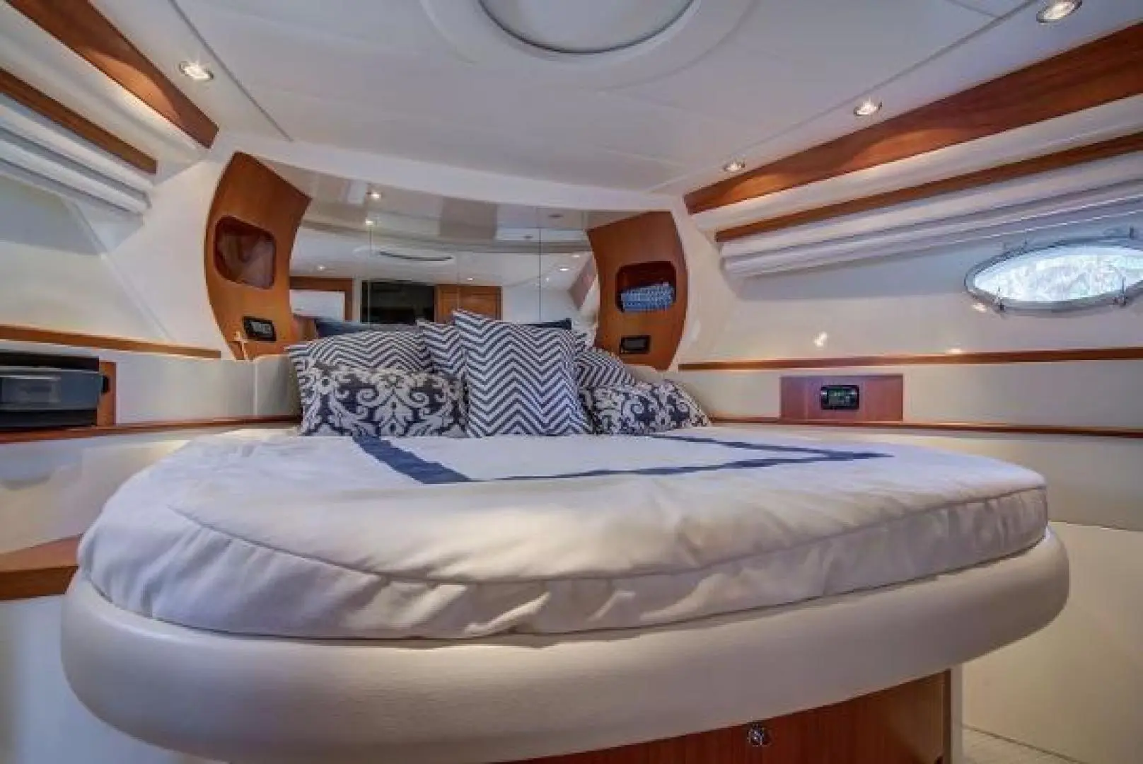 Thumbnail von Pershing 50 Y Not